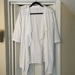 Ethyl White Paisley Eyelet Cardigan. Like New!